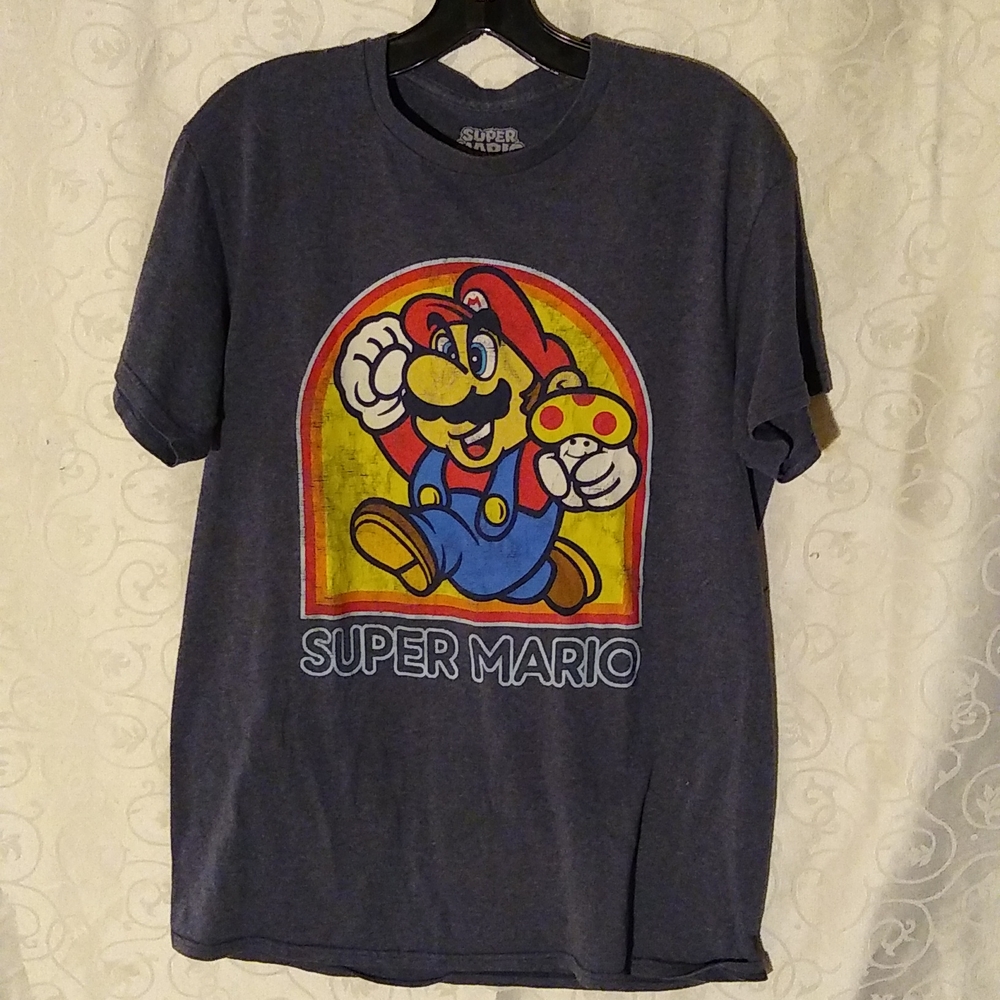 Men's medium super Mario tee